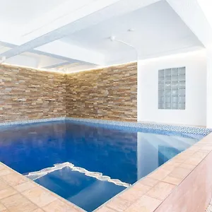  Hotel Reddoorz Near Tambo Paranaque
