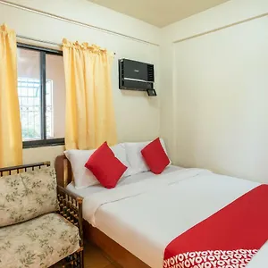 2* Отель Conrado's Apartelle